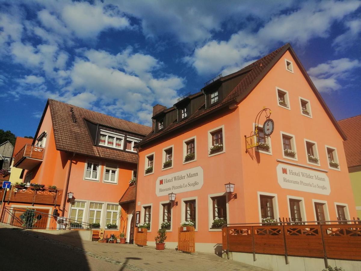 Hotel Wilder Mann Feuchtwangen Eksteriør bilde
