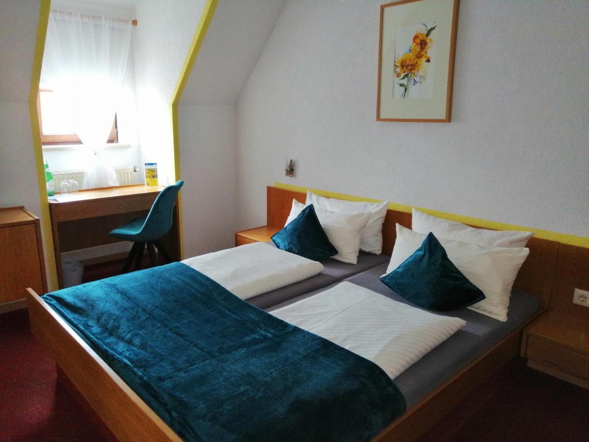 Hotel Wilder Mann Feuchtwangen Eksteriør bilde