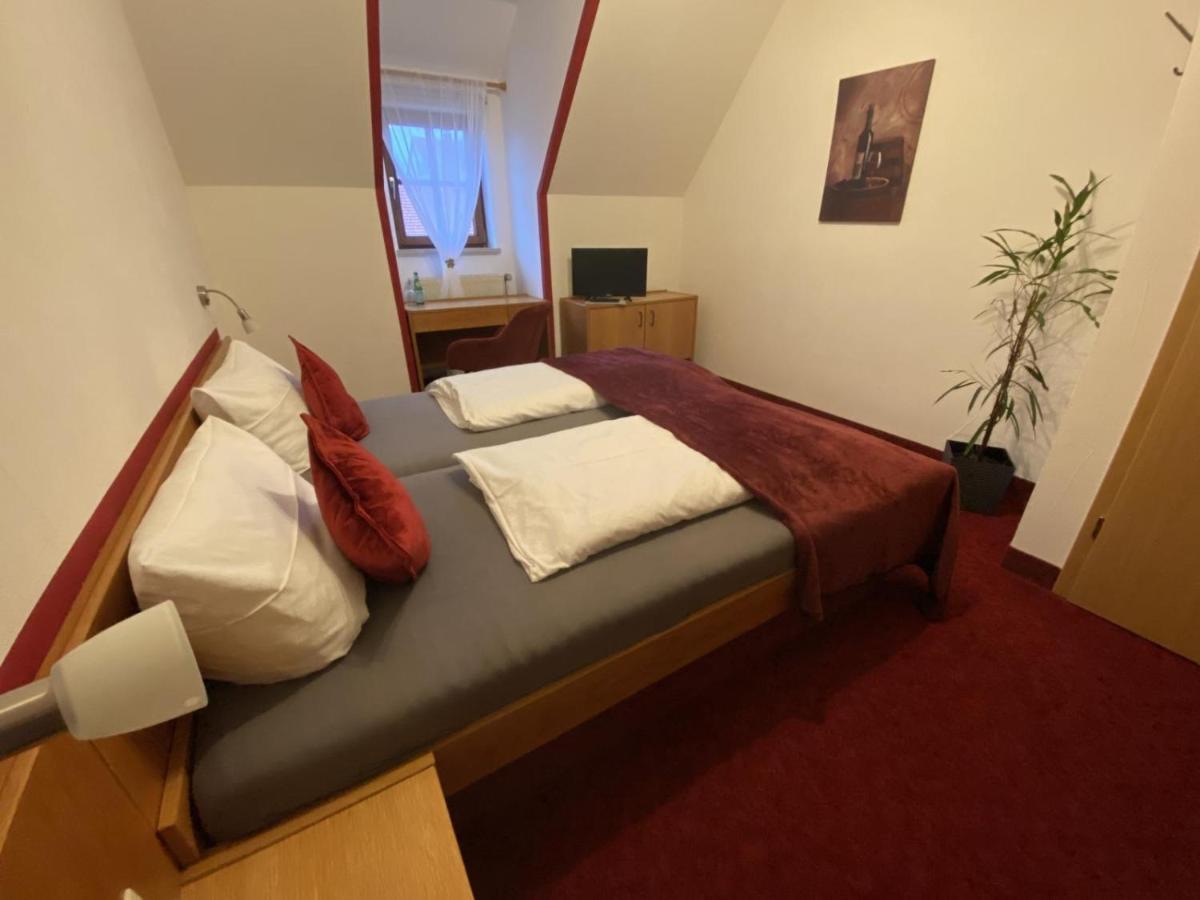 Hotel Wilder Mann Feuchtwangen Eksteriør bilde