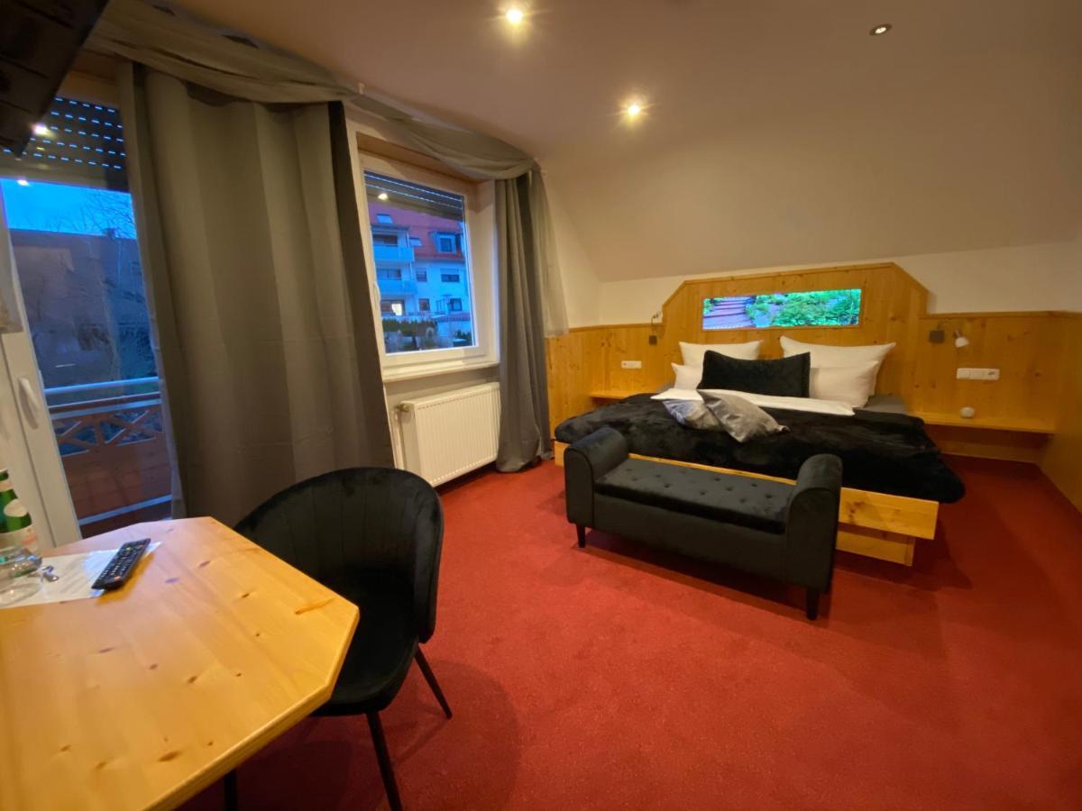 Hotel Wilder Mann Feuchtwangen Eksteriør bilde