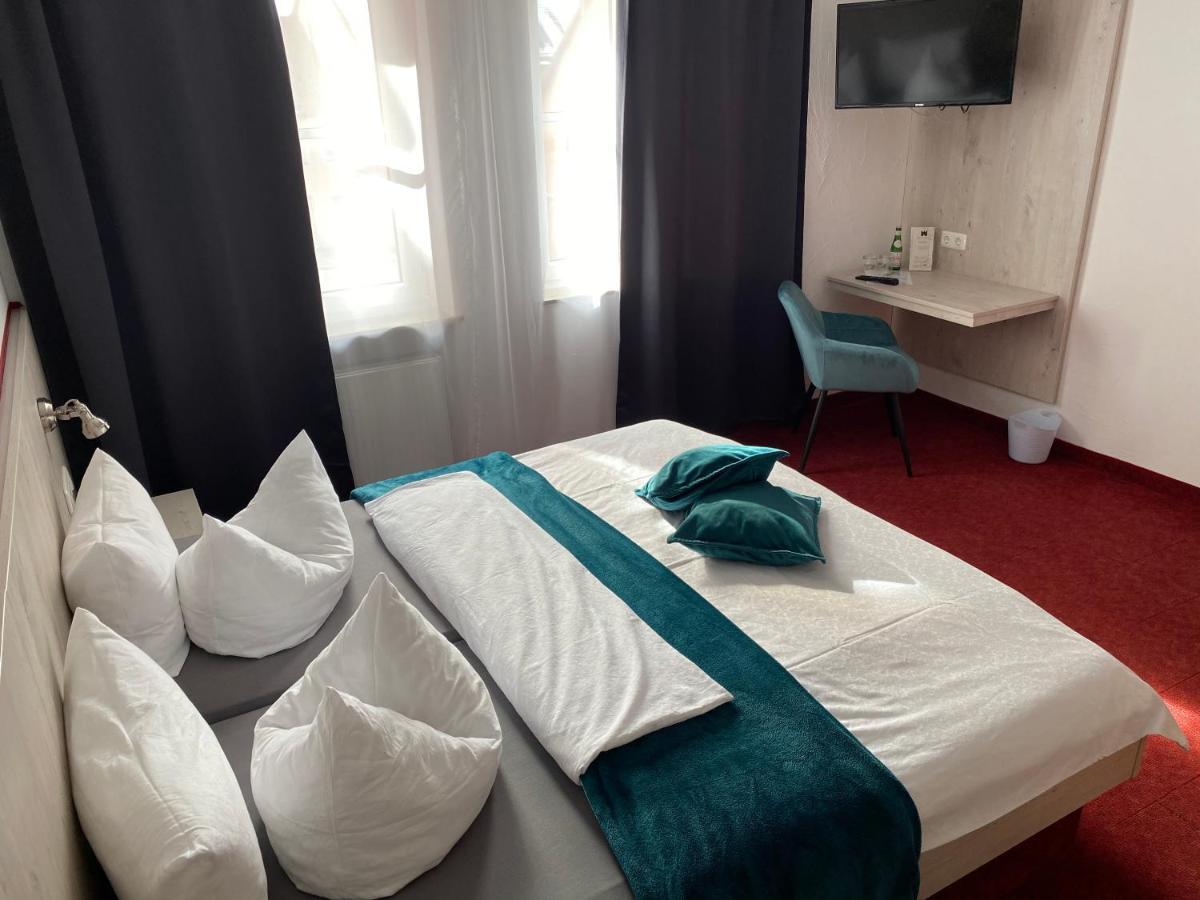 Hotel Wilder Mann Feuchtwangen Eksteriør bilde