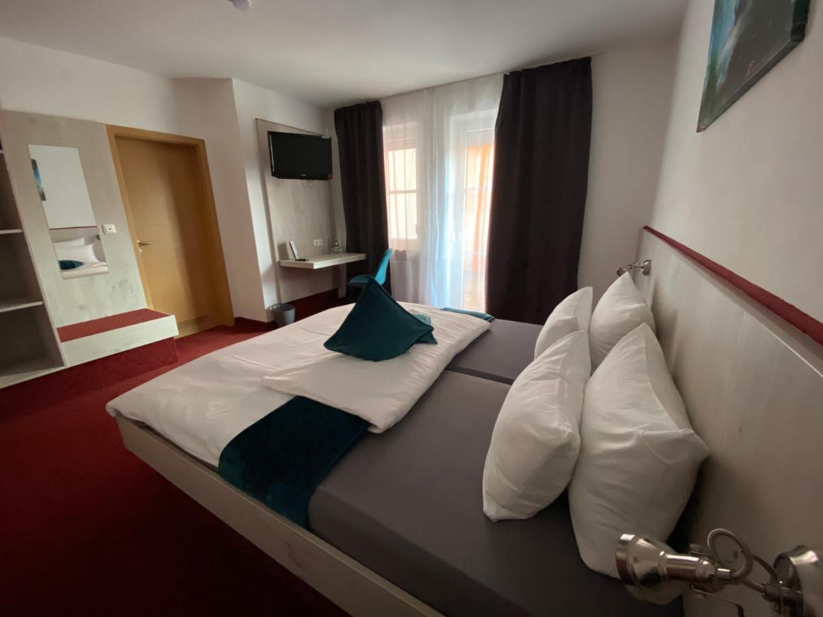 Hotel Wilder Mann Feuchtwangen Eksteriør bilde